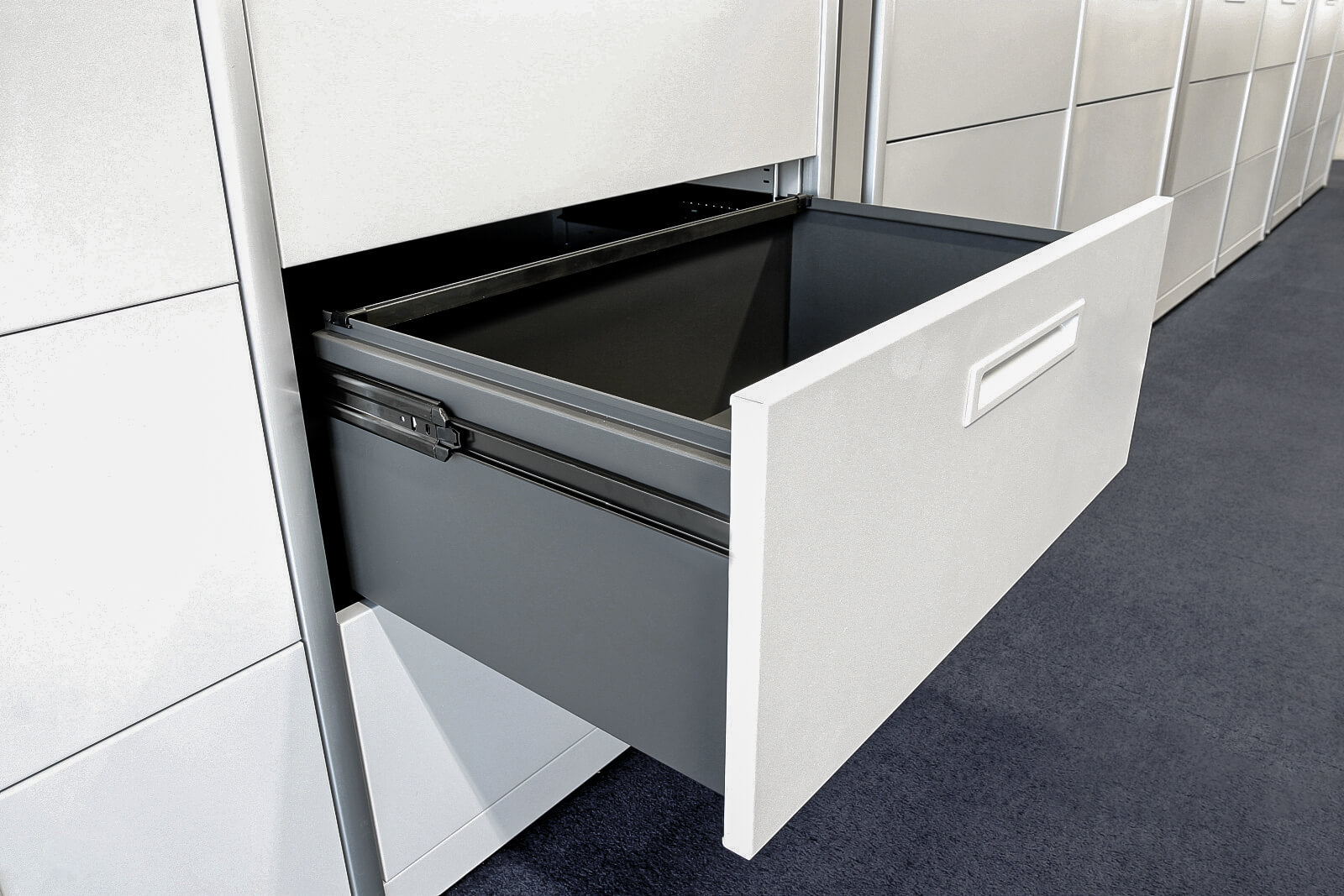Snicker Drawers How Do Soft Close Drawer Runners Work